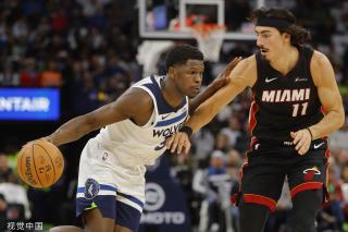 功勋与现实 功勋与现实